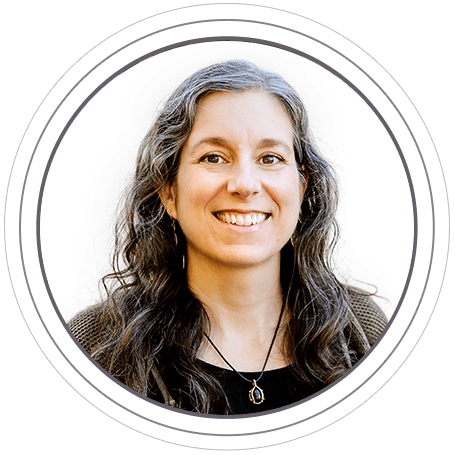 Carolyn headshot 2026 square